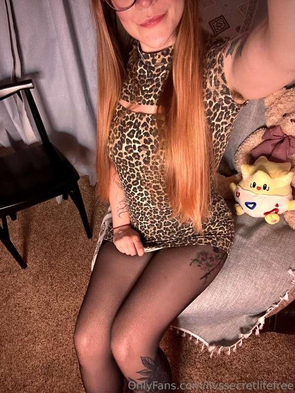 Offering sexting, 1:1 sessions and quickie customs all weeke..
