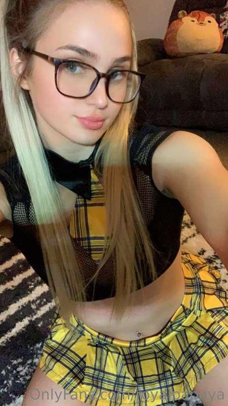 Someone cum have fun with me🥺🥺🥺