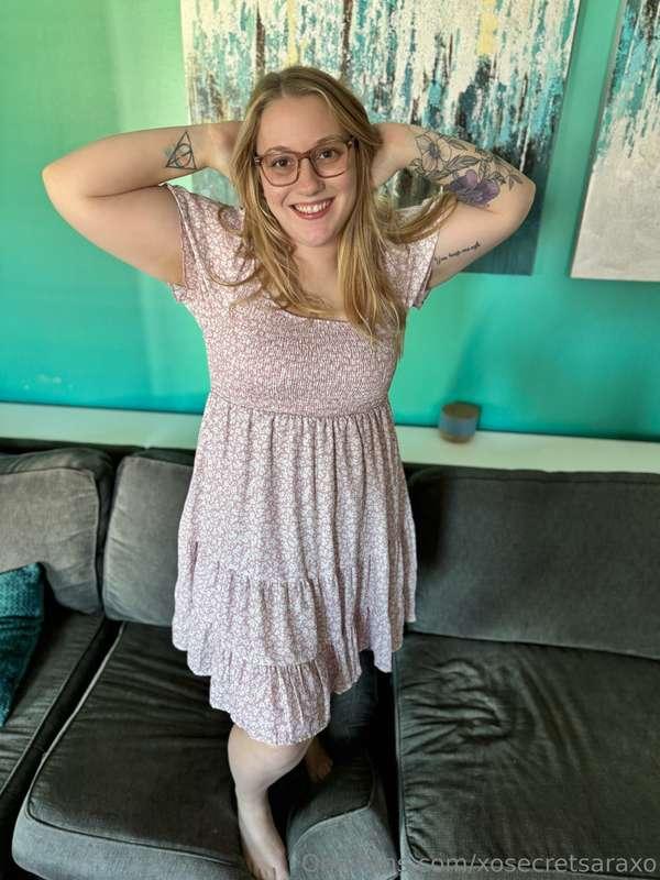 Swipe to take my dress off 😈
