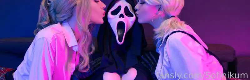 Oooooh!!! The Halloween party was amazing!
Join us! You'll not regret &lt;3
👻👻👻
