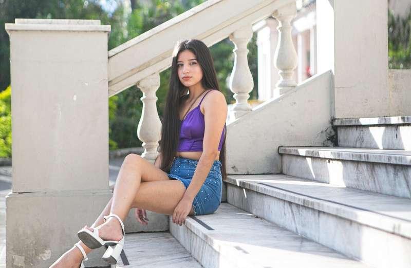 Add this innocent 18 year old Christian girl her OF is FREE!..
