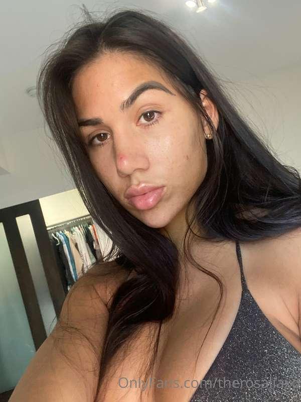 Morning loves, don’t forget to be checking your dms!