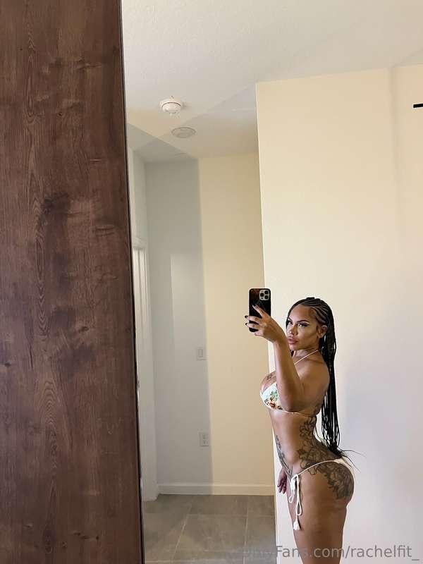 If this was in your camera roll, would you keep it private o..