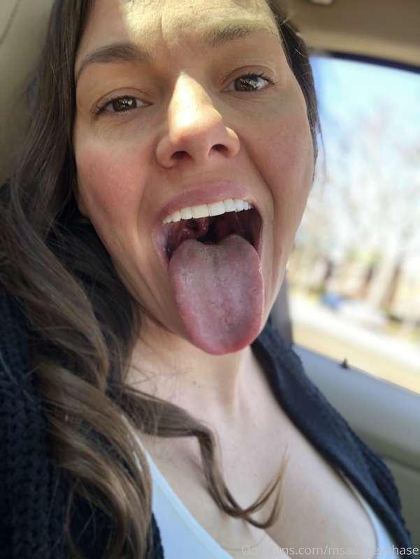 fun in the car with casual Aubrey! 👅😘