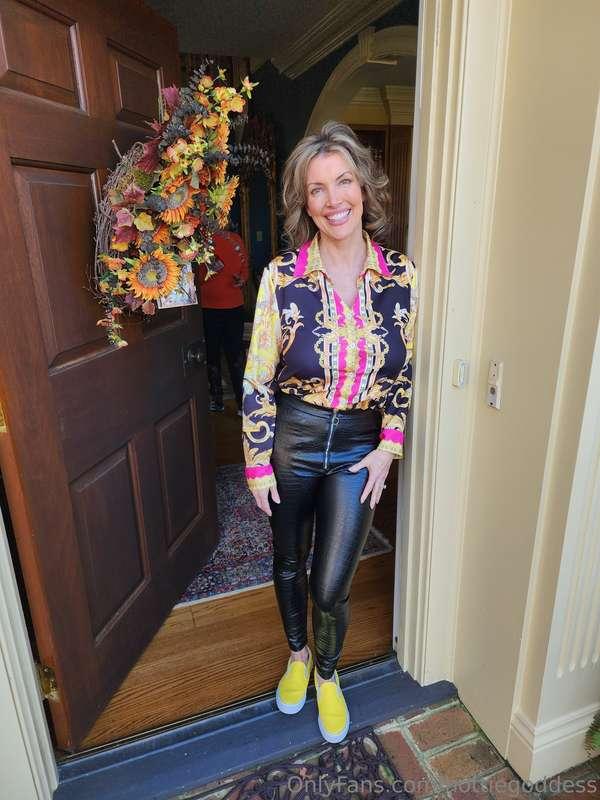 Date night......somebody is getting lucky. 😉💦💦💦