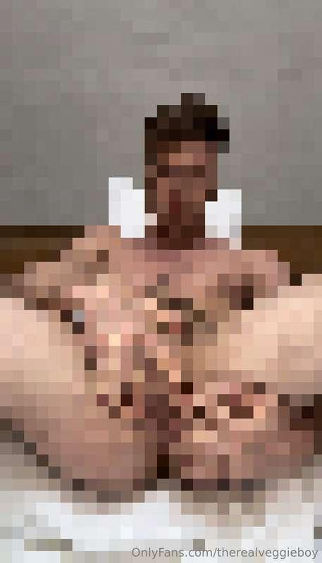 therealveggieboy image #5