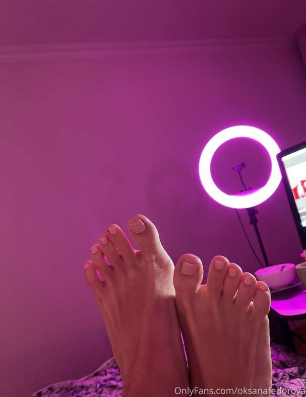 👣💖