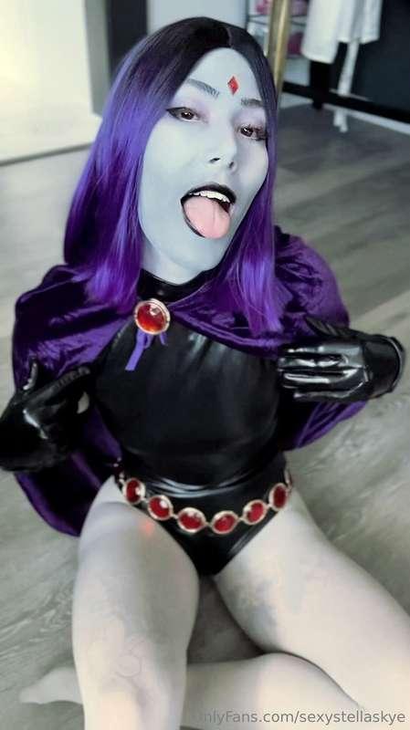 Raven or Starfire? 