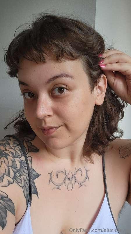 Cut my bangs shorter yesterday, and sideburns. Why TF is it ..