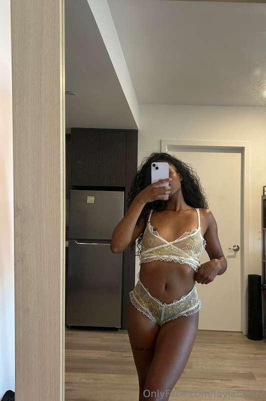 Do you like my outfit ? 