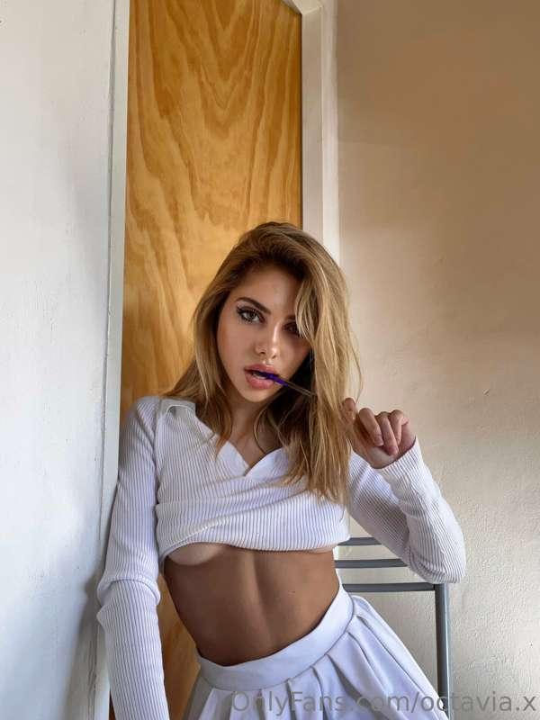 Pick my role for you ? 🤓😈 Teacher, student?