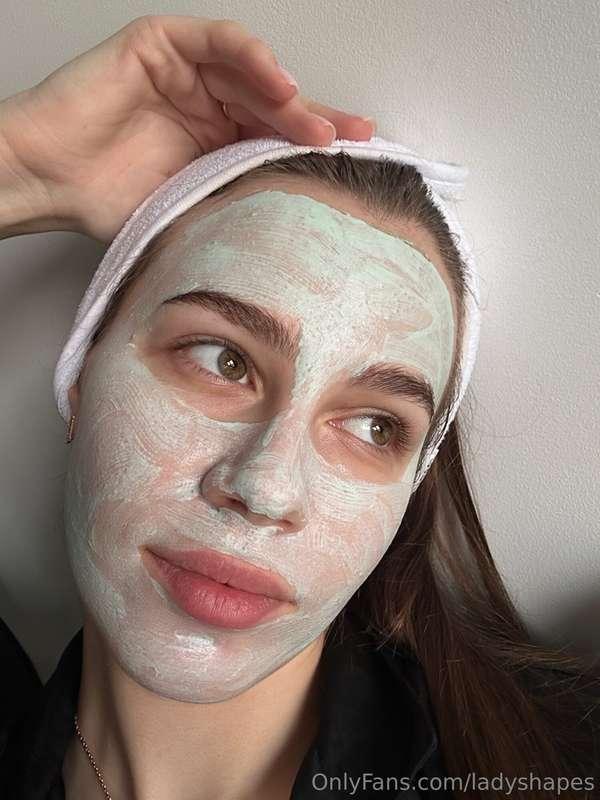 Using facial care masks is not only a pleasant procedure, bu..