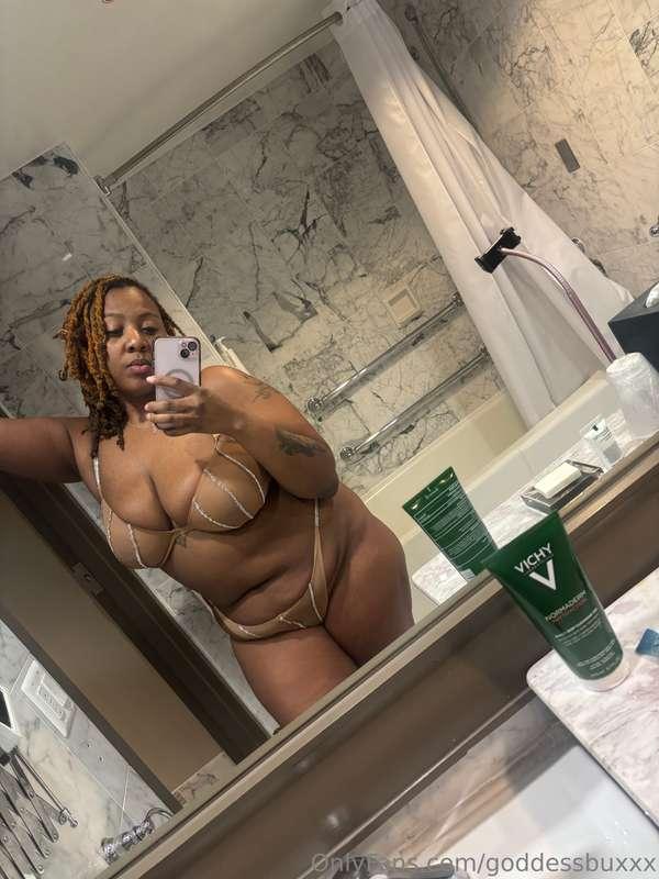 I'm bored check yall messages 