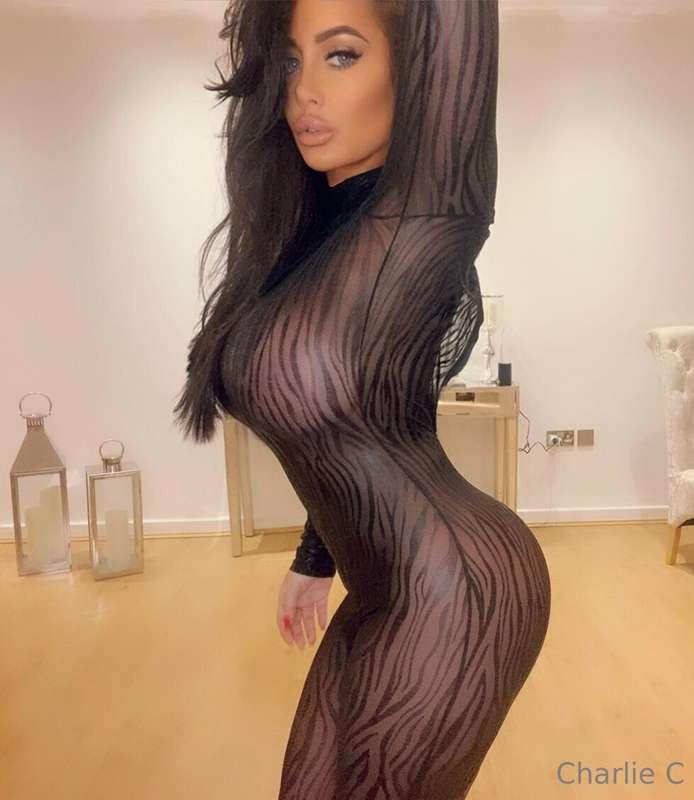 Check out all my CURVES in my new vid!!