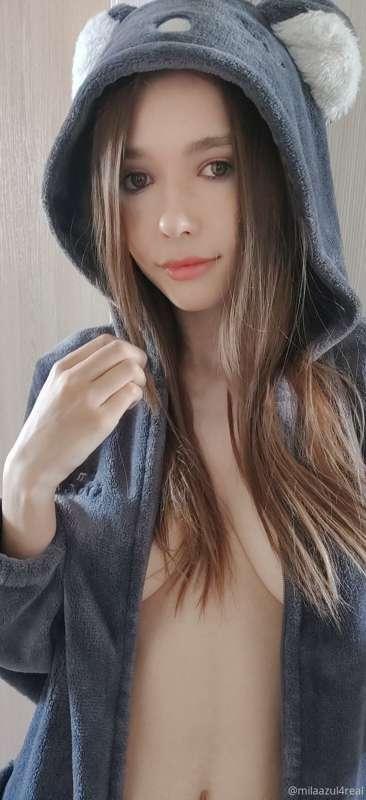 Hello guys,🤩🤩🤩
Have you ever tried role games?😚
I have a moo..