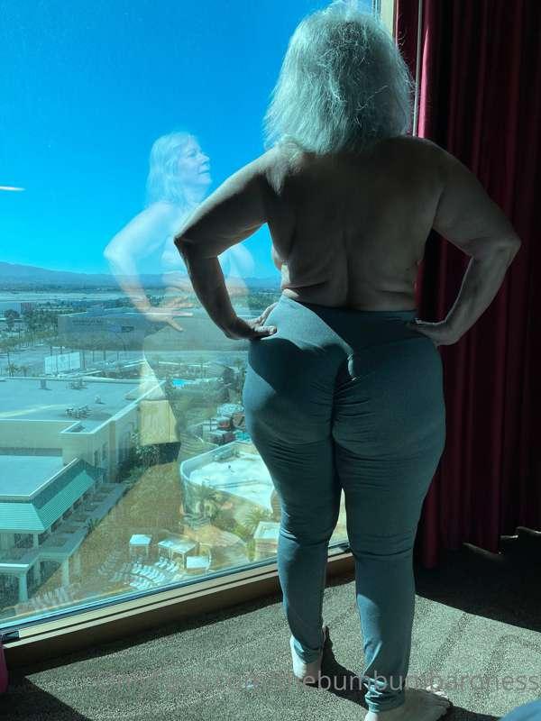 thebumbumbaroness image #11