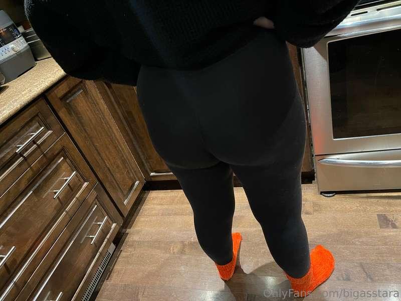 Bought new leggings ❤️😈🍑🍑💦