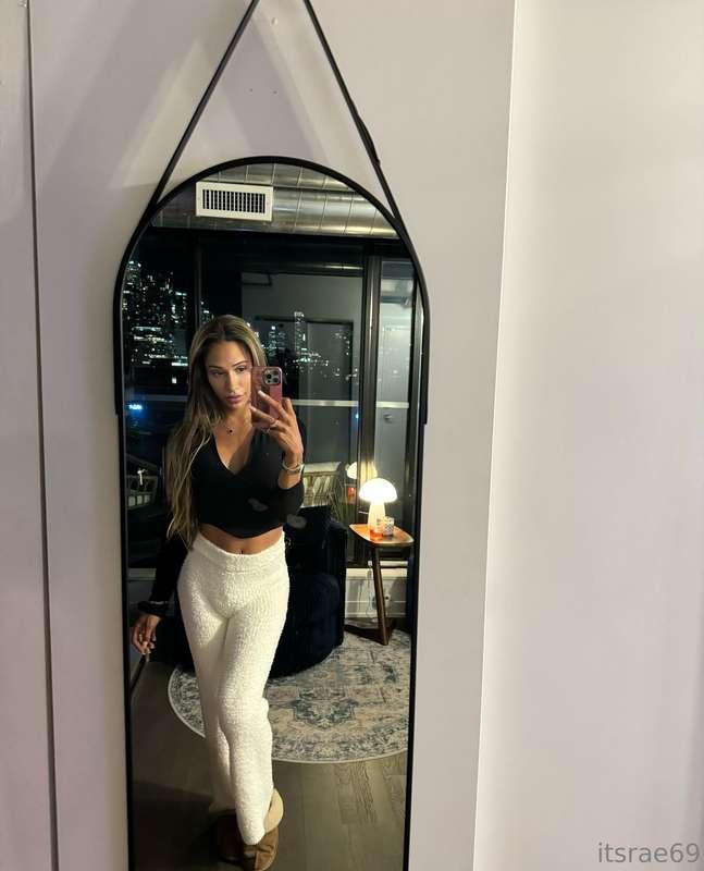 👀