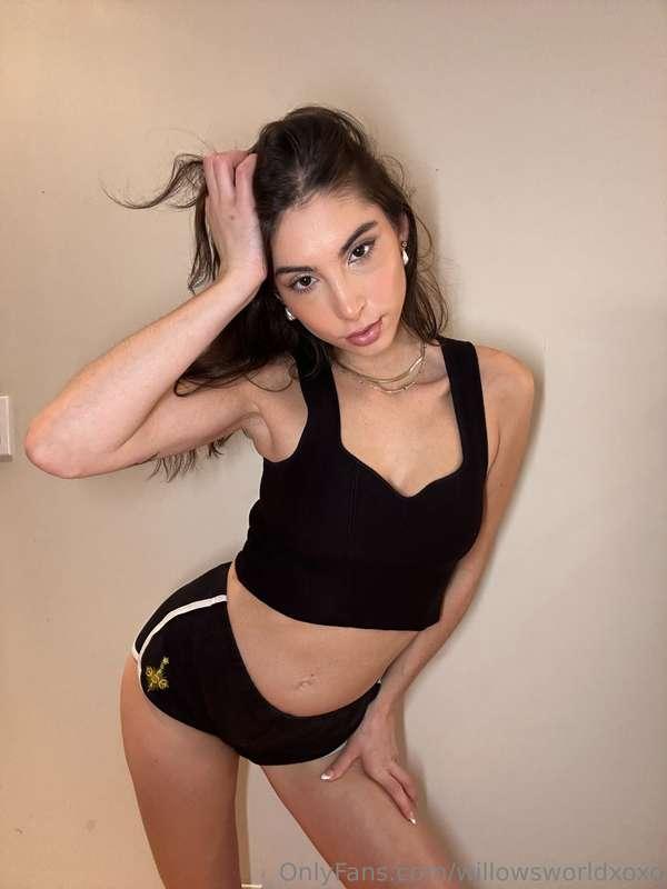 willowsworldxoxo image #0