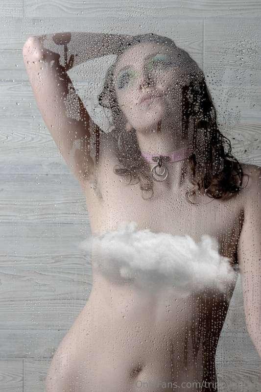 …shower thoughts 🚿 ~ photo by Eric Stoike ~
