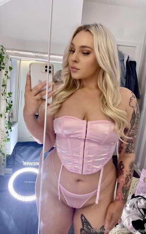 Barbie vibes 💄