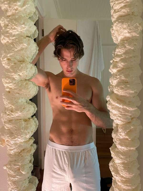 uronlyhotguy main image