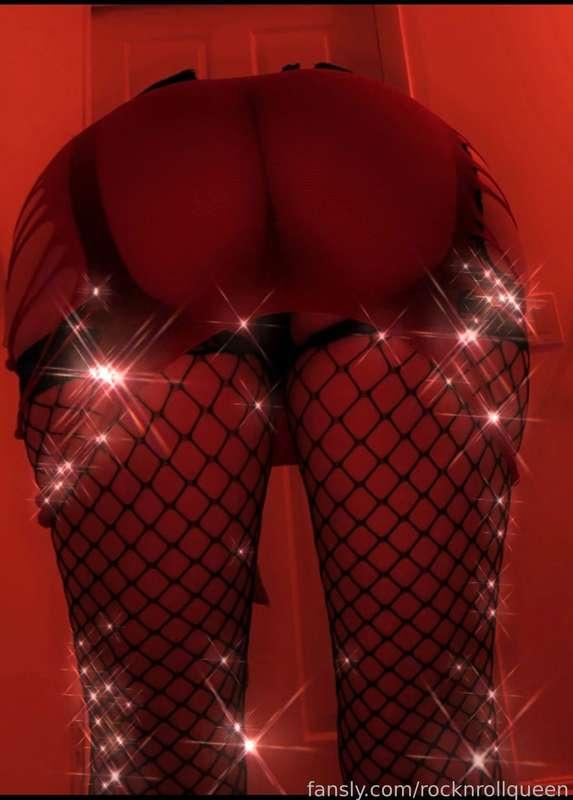 rocknrollqueen image #6