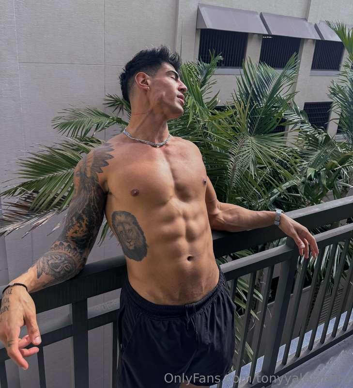 Imagine being my neighbor 