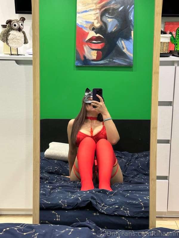 Is red very aggressive?🌹