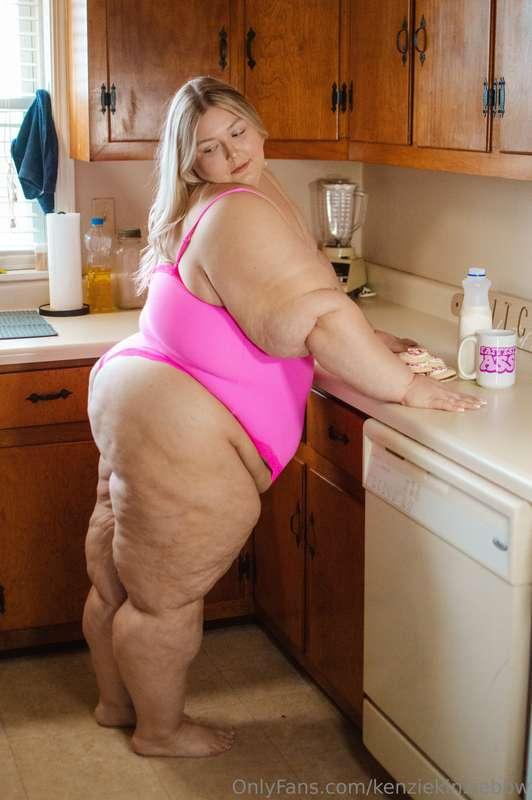 kenziekinziebbw image #11