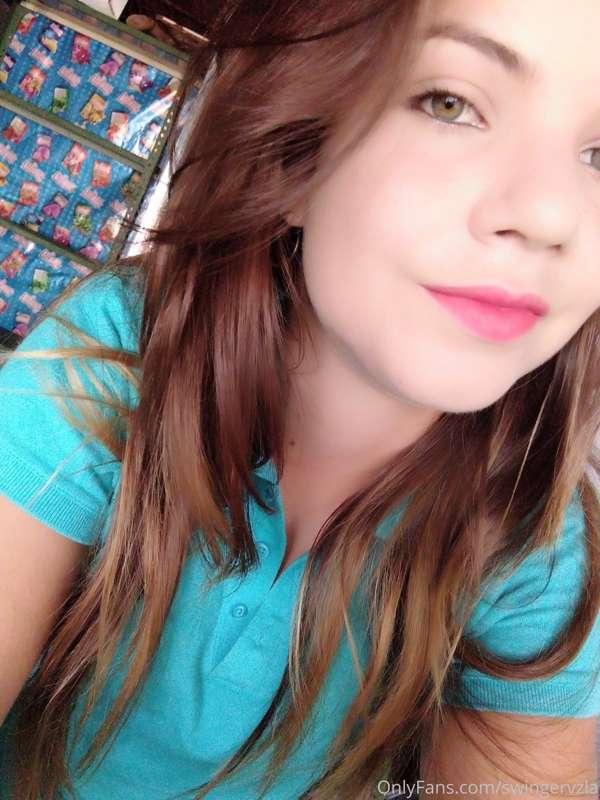 Angel's face😇
and Devil's Mind😈

Carita de Angel 😇
Y mente d..