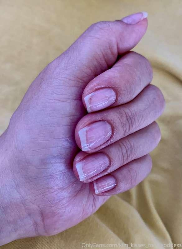 Natural fingernails come VERY rare in my life. 😂 so I made a..
