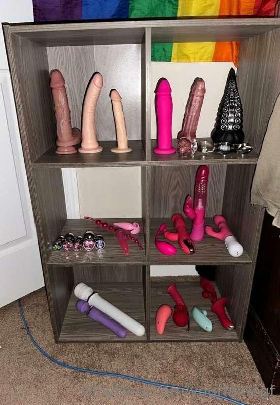 my collection of toys 💕 

if you wanna add onto it check my ..