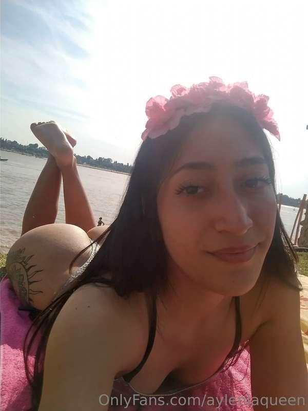 @aylenlaqueen tenemos tu y yo algo pendiente 🔥😏🍑