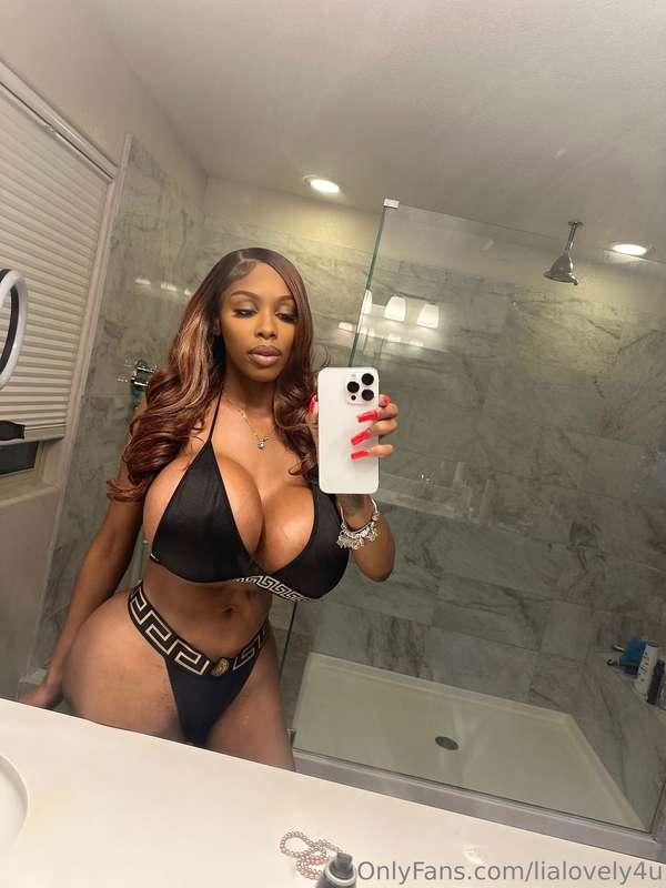 Happy Monday do you miss me daddy because I miss you ?