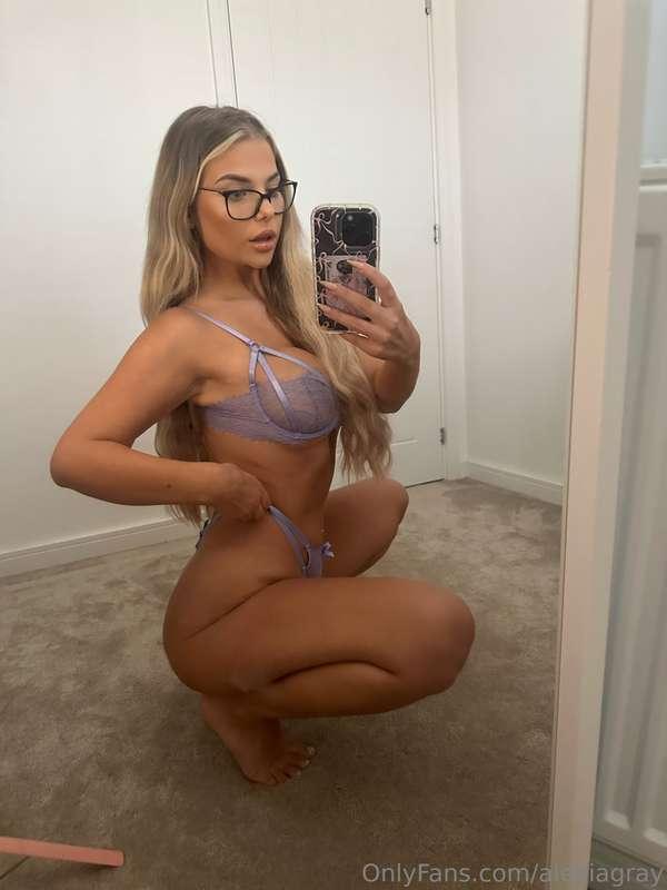 alexiagray main image