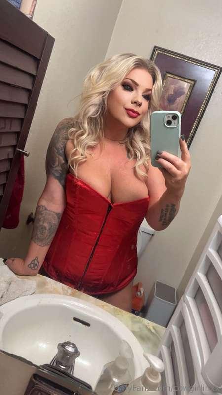 I had so much fun last night! Can’t wait to do it again! 💦😻🤤