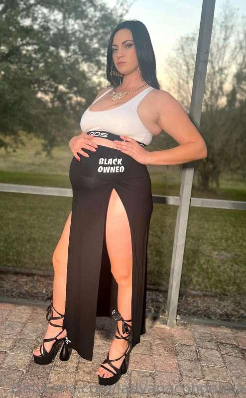 ladyanacondahoa image #0
