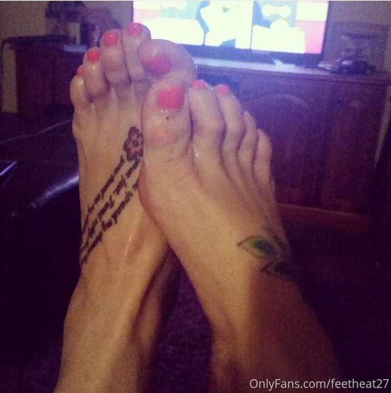 Time for these little piggies to go to bed.
Night to all the..