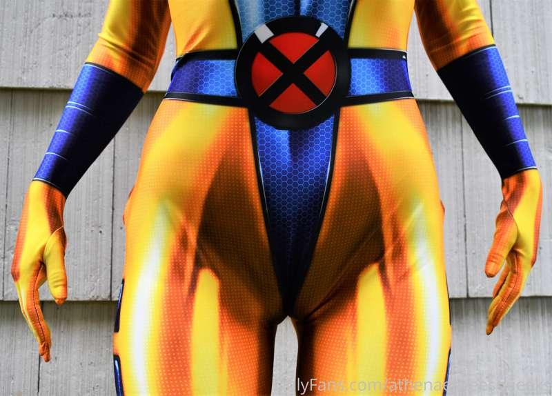 athenaeeveesqueeks image #0