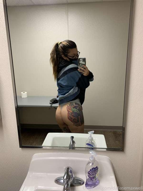 Check your messages & tip me so I can eat🥺❤️😅