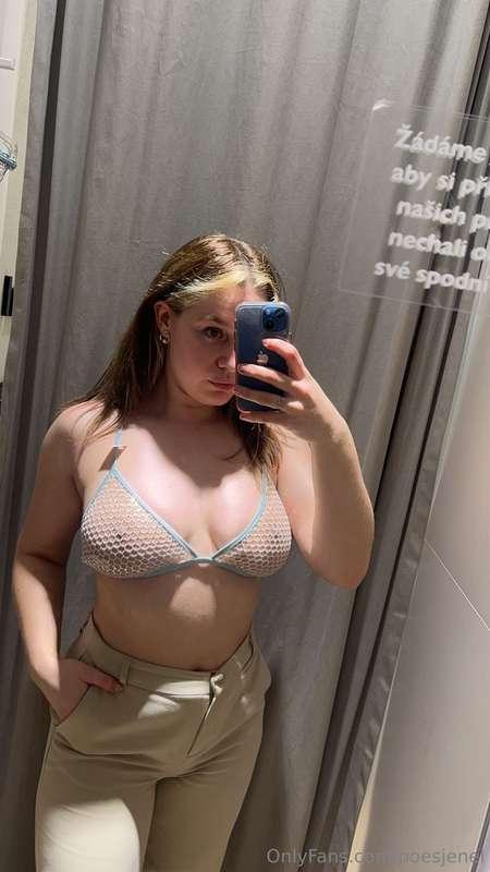 More boobie pics! 😍🔥