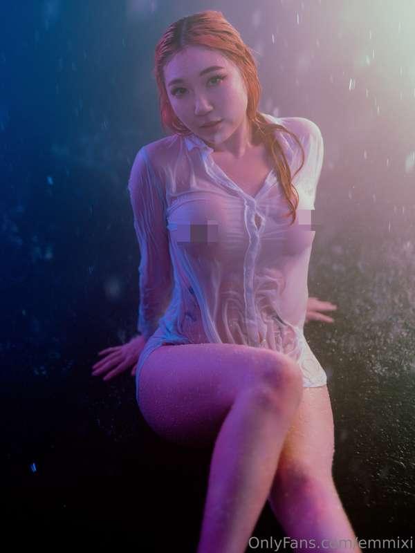 Had such a fun time shooting this new set! Can't wait to sho..