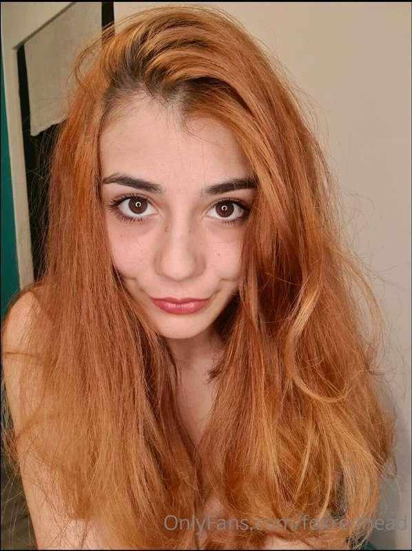 watching you 👁👁😏