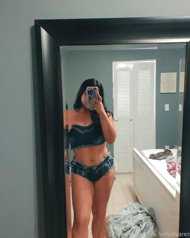 You think if i wear this out I’ll get looks?😂😋