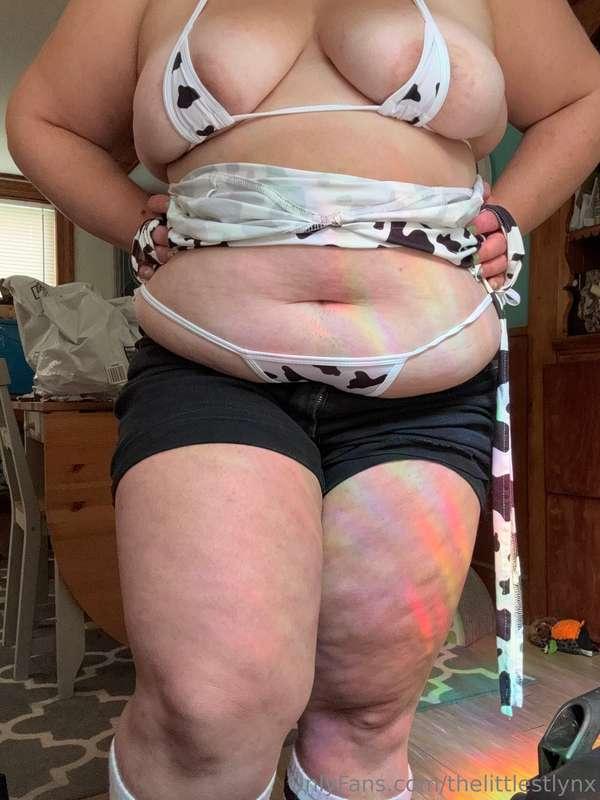 Cow post! 🖤🤍🖤🤍🐄🐄🐄🐮🐮🐮