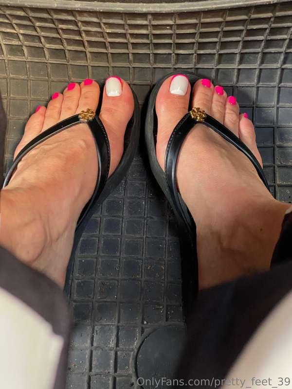Do you like my new toes? 