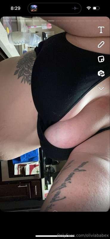 My Snapchat memories reminding me of just how juicy my tits ..