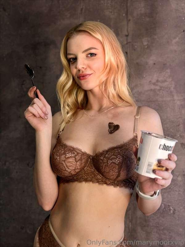 Hey my loves!💋 Happy Valentine’s Day🩷🥰 For me it’s super swe..