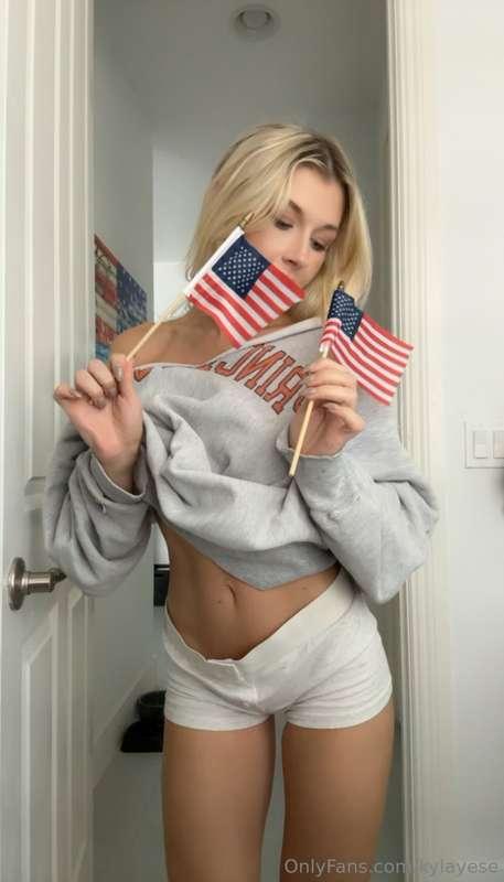 Happy almost 4th babes 🇺🇸